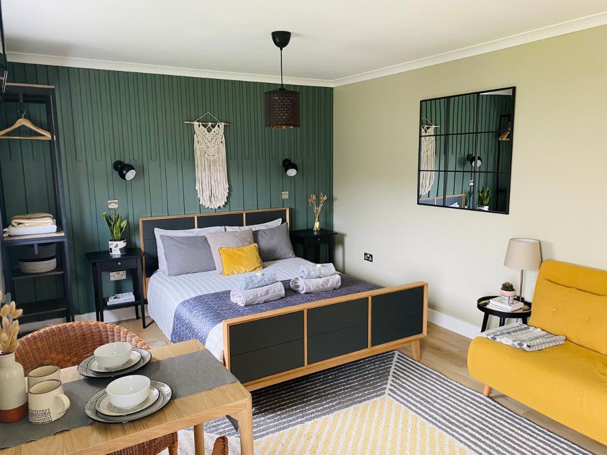 Spacious Room In The Centre Of Portree Exterior photo